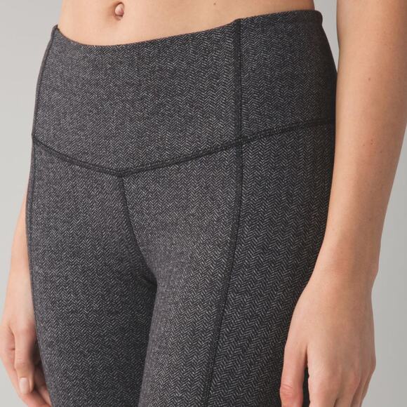 Lululemon Gather & Crow Crop Gray Herringbone Leggings Size 2 - Picture 5 of 10